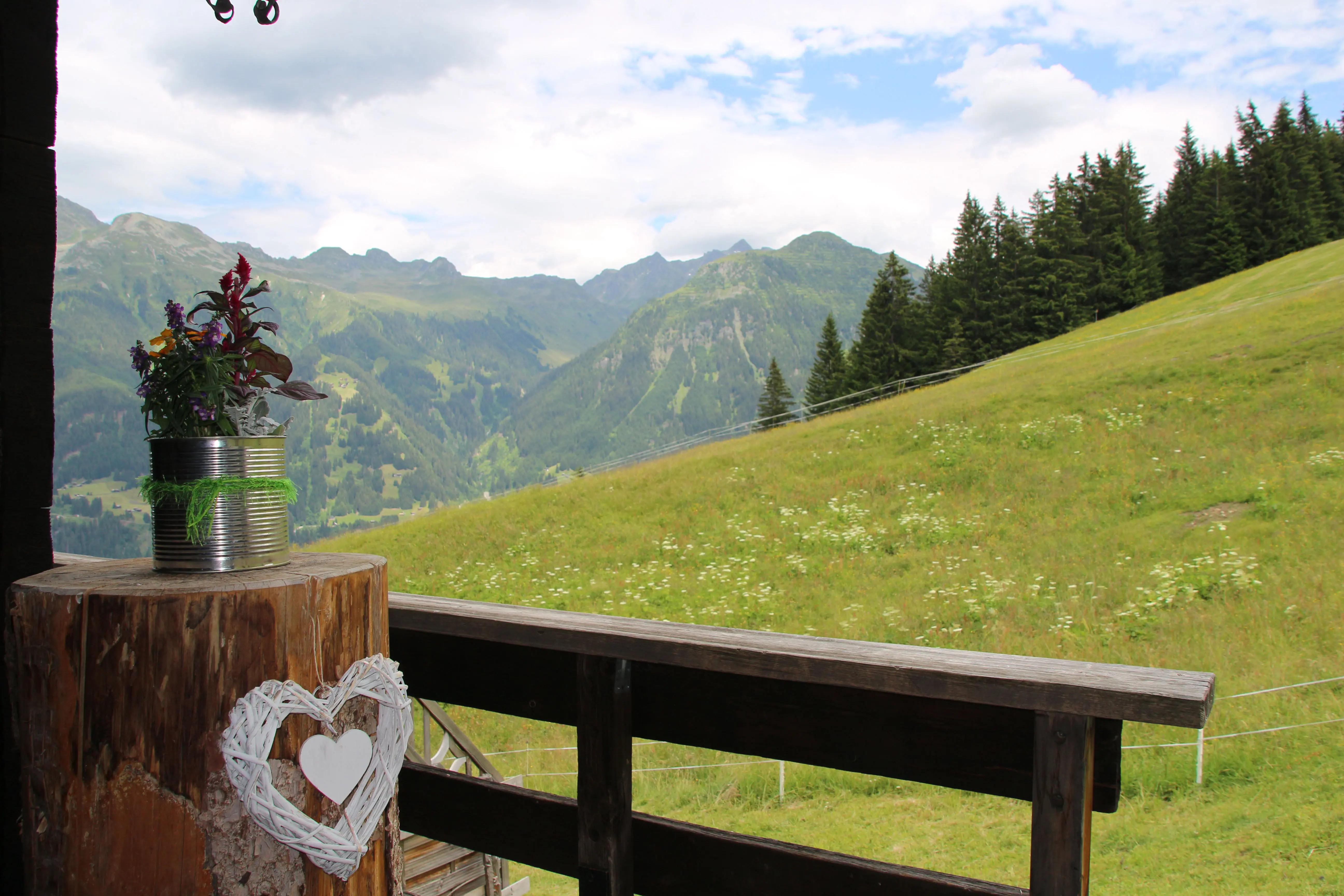 Casa Christine Garfrescha, Blick in die Montafoner Berge